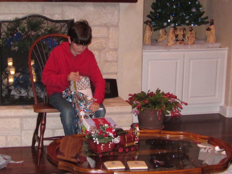 2013-12-23 21-31-23 Hildebrand Christmas.jpg